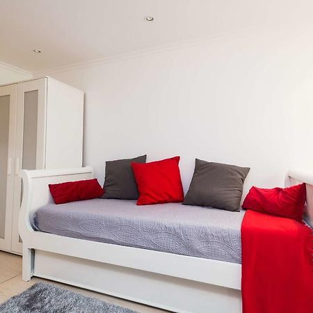Low Cost - Historic City Center Rc Apartment Lisbon Exterior photo