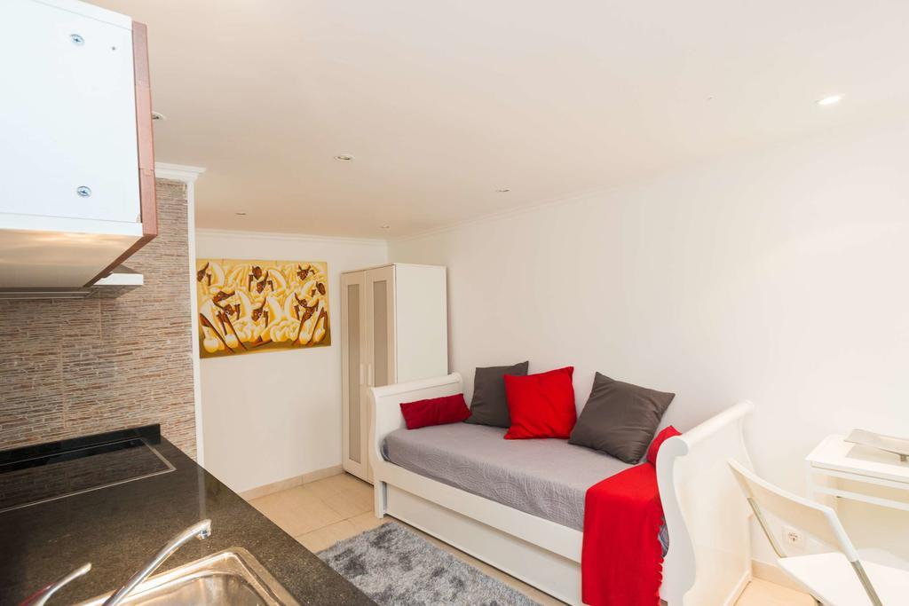 Low Cost - Historic City Center Rc Apartment Lisbon Exterior photo