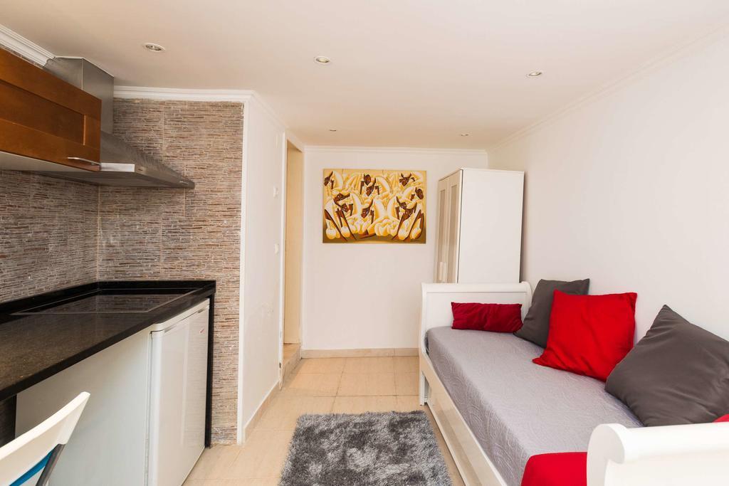 Low Cost - Historic City Center Rc Apartment Lisbon Exterior photo